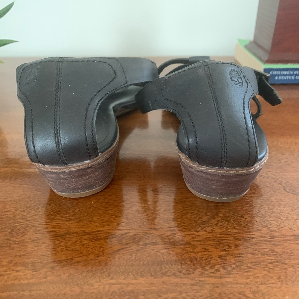 Women's Black Leather Flat Low Wedge Sandals - Picture 4 of 6
